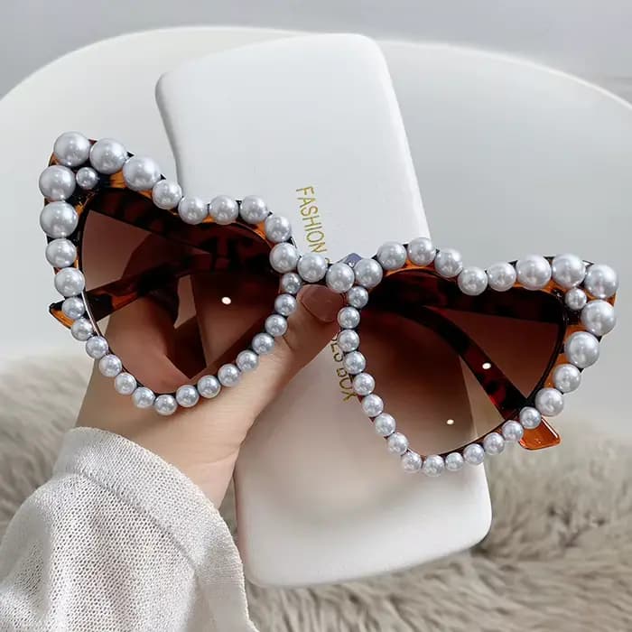 Nouvelle mode De luxe scintillant perle d'amour lunettes De soleil femmes Vintage lunettes coeur Bli