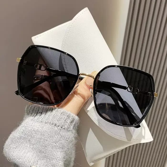 Lunettes de soleil de luxe à monture blanche pour femmes, protection contre les rayons UV, grande mo
