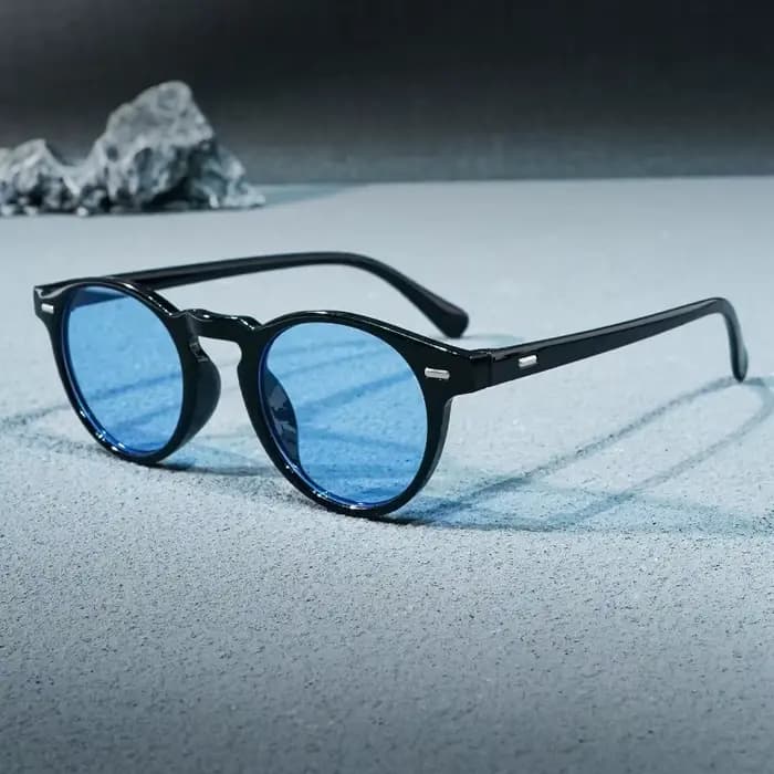 1 paire de lunettes rondes rétro unisexes, monture noire avec verres bleus. Cadre robuste, accessoir