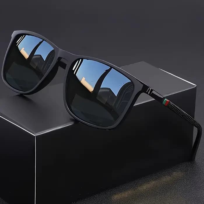 Lunettes de soleil carrées classiques pour hommes, confortables, légères, à monture noire, idéales p