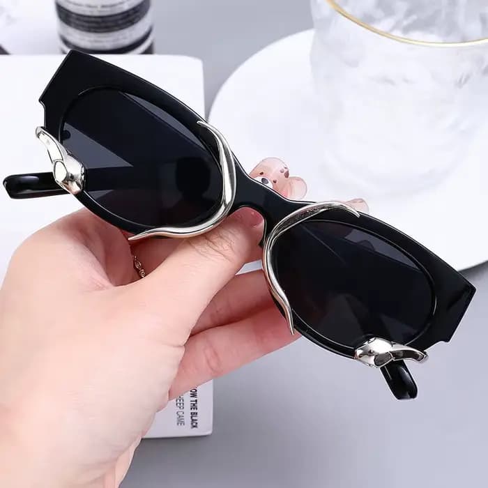 Y2K rétro stéréo serpent lunettes de soleil avec serpent décor Steampunk lunettes de soleil marque d