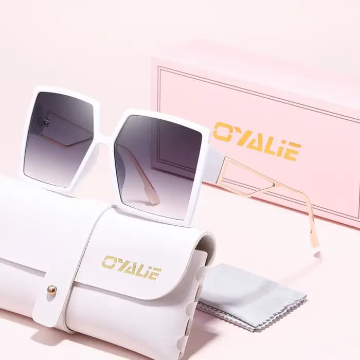 Lunettes de soleil carrées à monture large Oyalie, au design audacieux qui dégage une touche de cool
