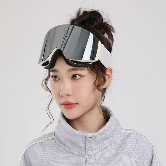 Les lunettes de Ski à rabat peuvent porter des lunettes à double couche anti-buée pour myopie, équip
