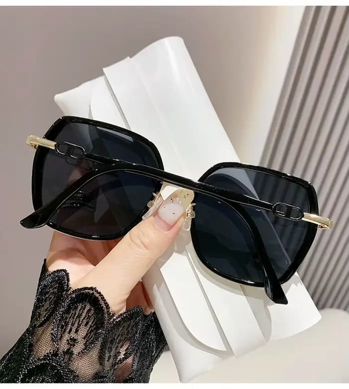 Lunettes de soleil à bord brillant pour femmes, lunettes de conduite à fouet avancé, miroir féminin,