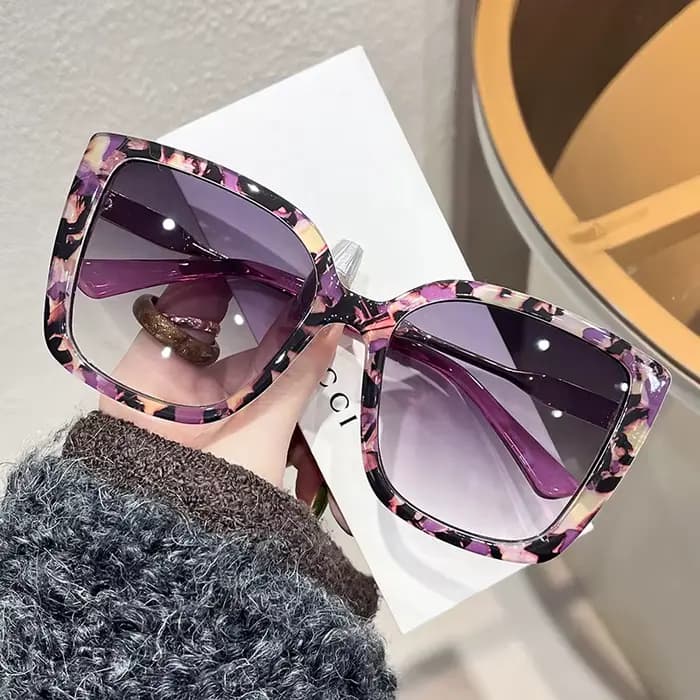 Nouvelles Lunettes de Soleil Femme 2026 Tendance Rétro Polyvalentes en Dentelle Colorées de Haute Qu