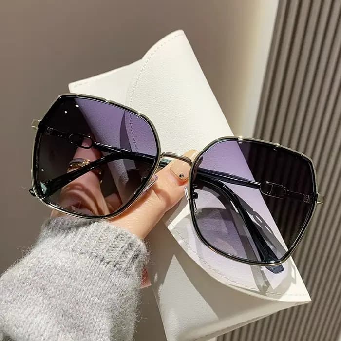 Lunettes de soleil de luxe à monture blanche pour femmes