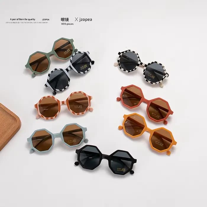 Lunettes de soleil à la mode pour enfants avec plusieurs
