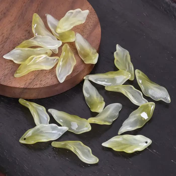 Pétale en forme de feuille vert Olive 26x9mm, 10 pièces, pendentifs amples en verre au chalumeau faits à la main, perles pour la fabrication de bijoux, résultats artisanaux de bricolage