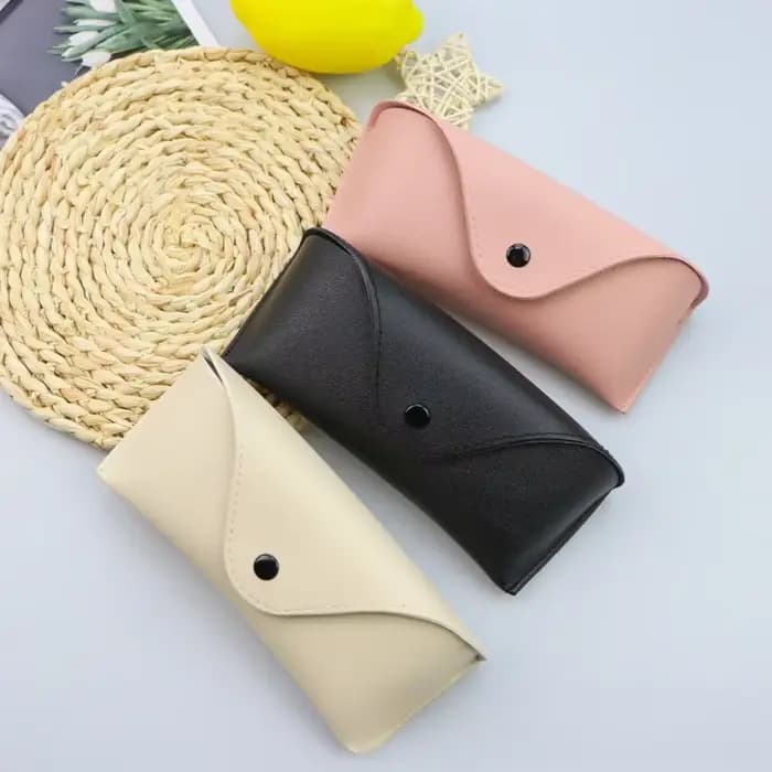 Boîte à lunettes couleur unie