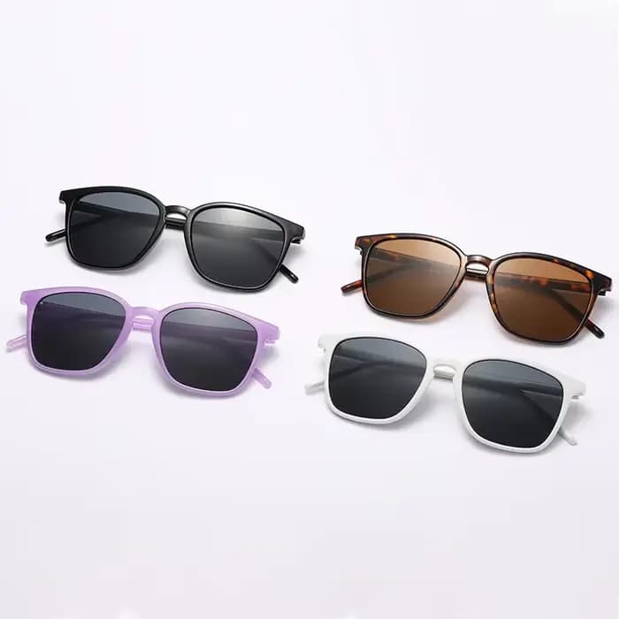Mode Vintage lunettes de soleil carrées pour femmes luxe miroir