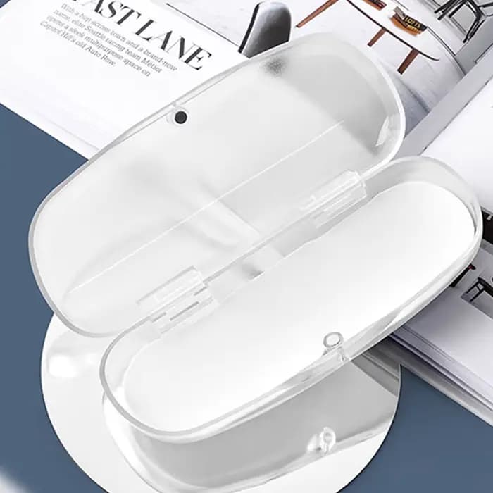 Étui à Lunettes Transparent en Plastique