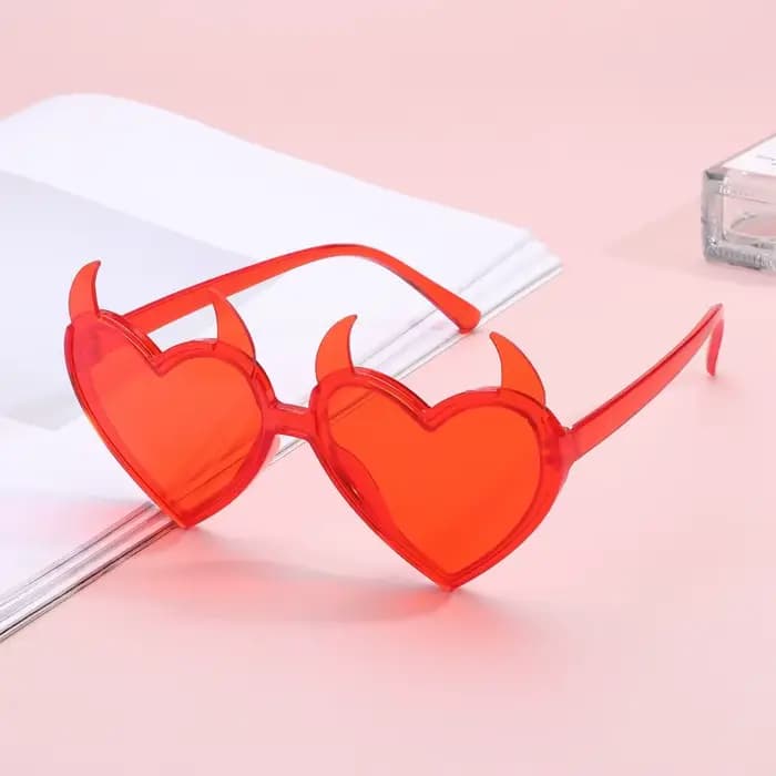Lunettes de soleil oreilles de diable en forme de cœur pour femmes et hommes
