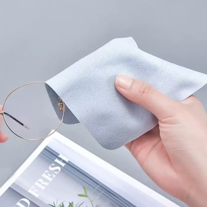 Chiffonnette en suède microfibre pour nettoyer les lunettes et les écrans de téléphone