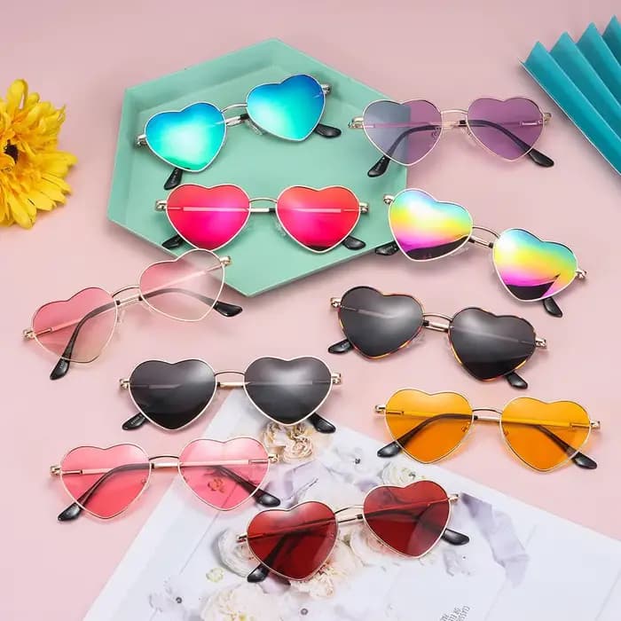 Lunettes de soleil rétro en forme de cœur pour femmes