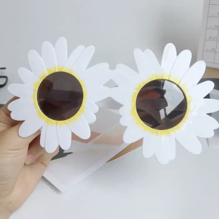 Lunettes de soleil tournesol en forme de petite marguerite