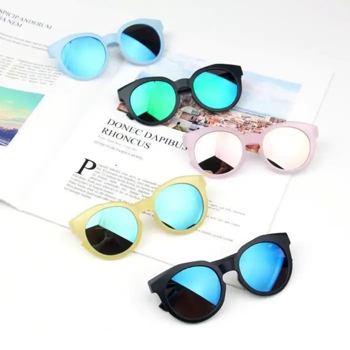 Nouvelles lunettes de soleil pour enfants