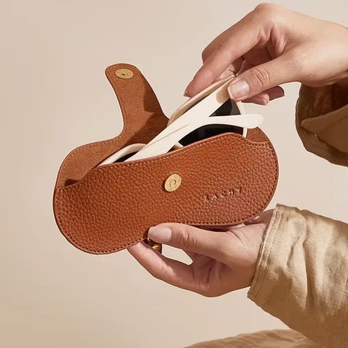 Pochette pour lunettes de soleil en cuir PU