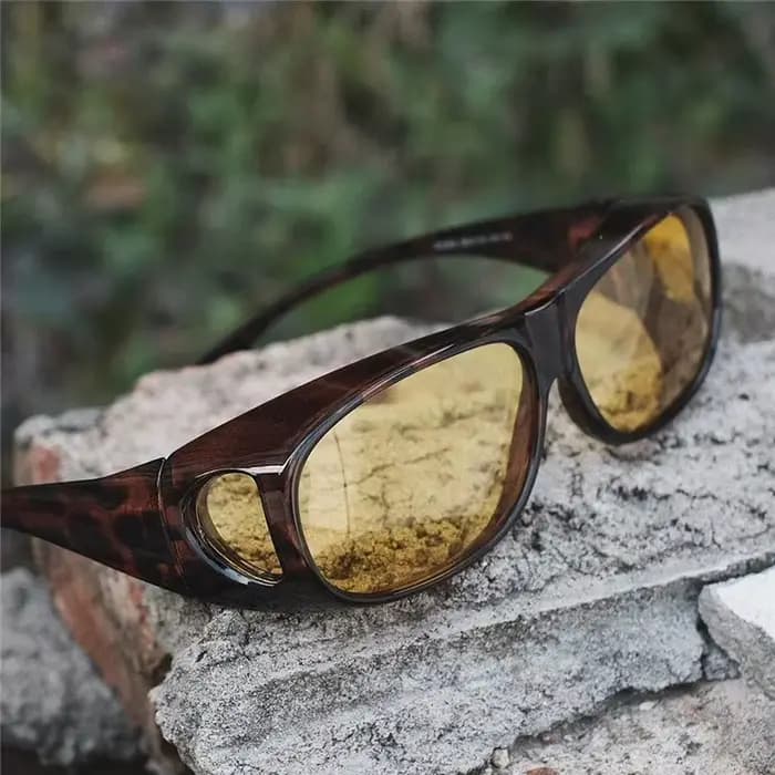 2025 lunettes de soleil polarisées adaptées sur les yeux
