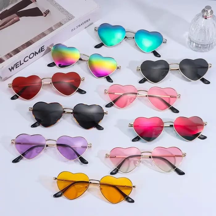 Lunettes de soleil en forme de cœur