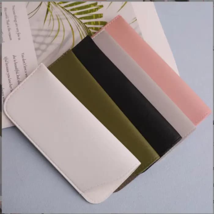 Pochette à lunettes en cuir PU