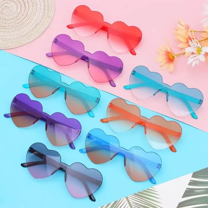 Lunettes de soleil colorées en forme de cœur pour adultes