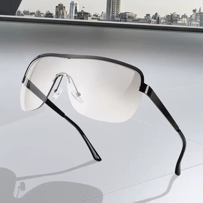 Lunettes de soleil surdimensionnées
