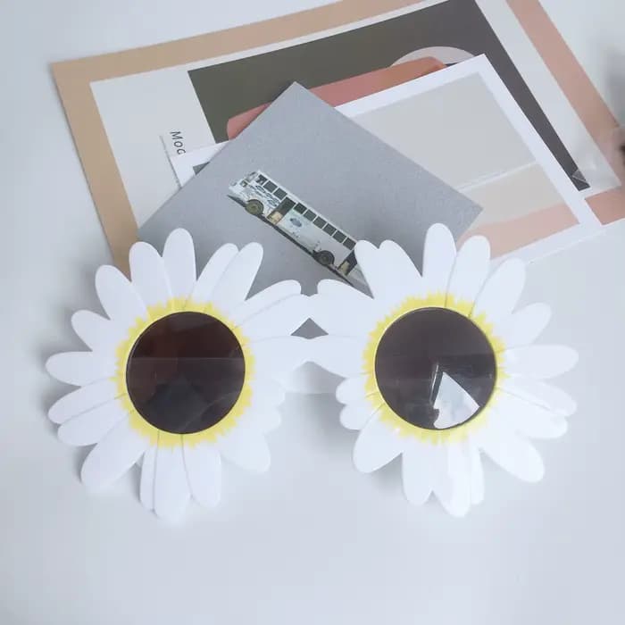 Lunettes de soleil tournesol en forme de petite marguerite