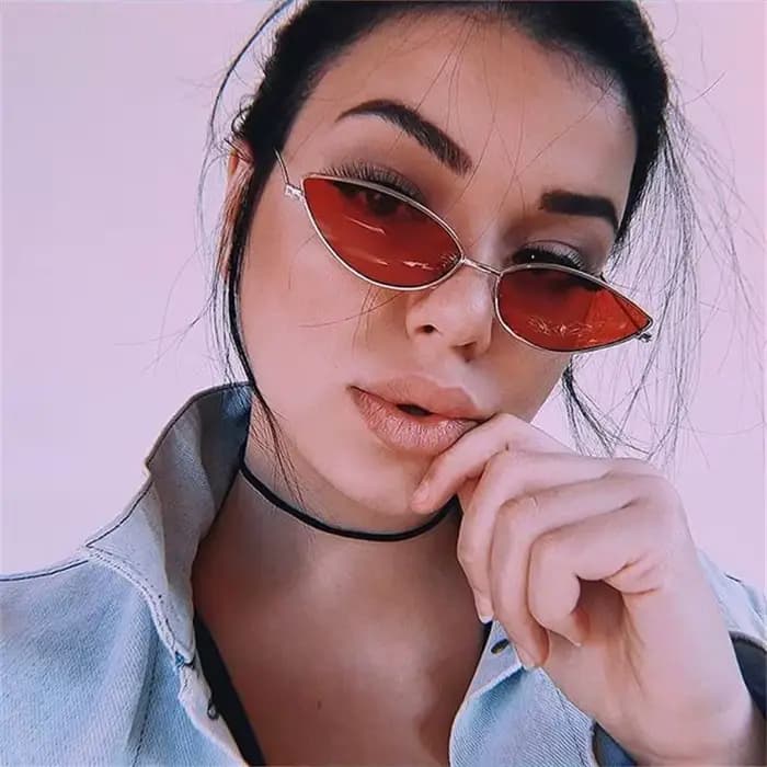 Lunettes de soleil triangle miroir argenté pour femmes