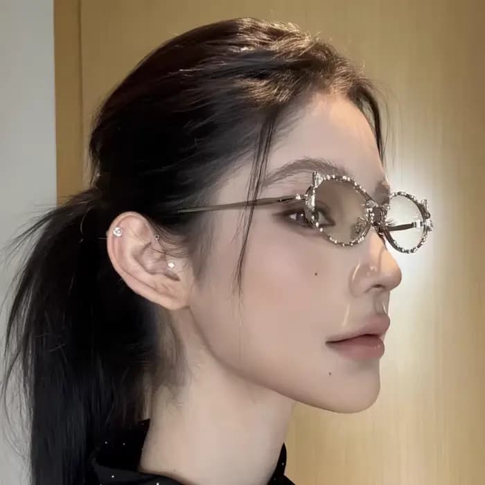 Y2K – lunettes ovales à strass