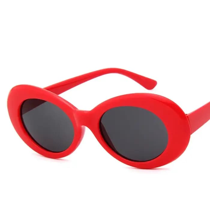 2025 lunettes lunettes de soleil ovales dames à la mode chaud Vintage rétro lunettes de soleil femmes blanc noir lunettes UV