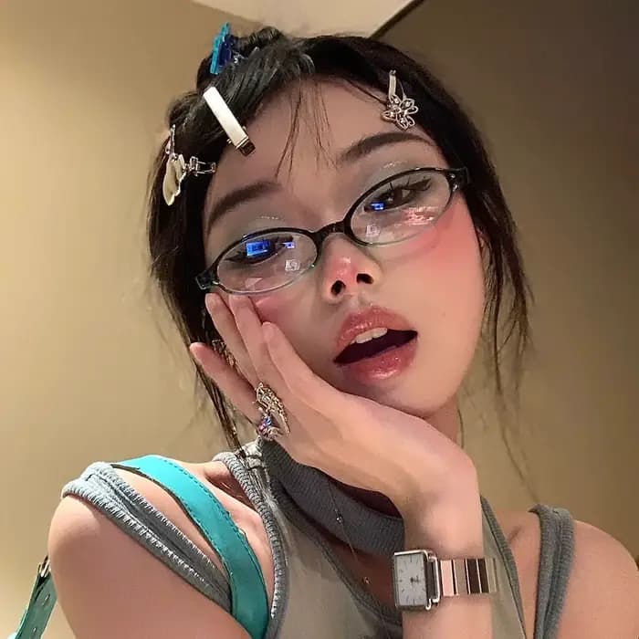 Lunettes de myopie rondes et ovales pour femmes