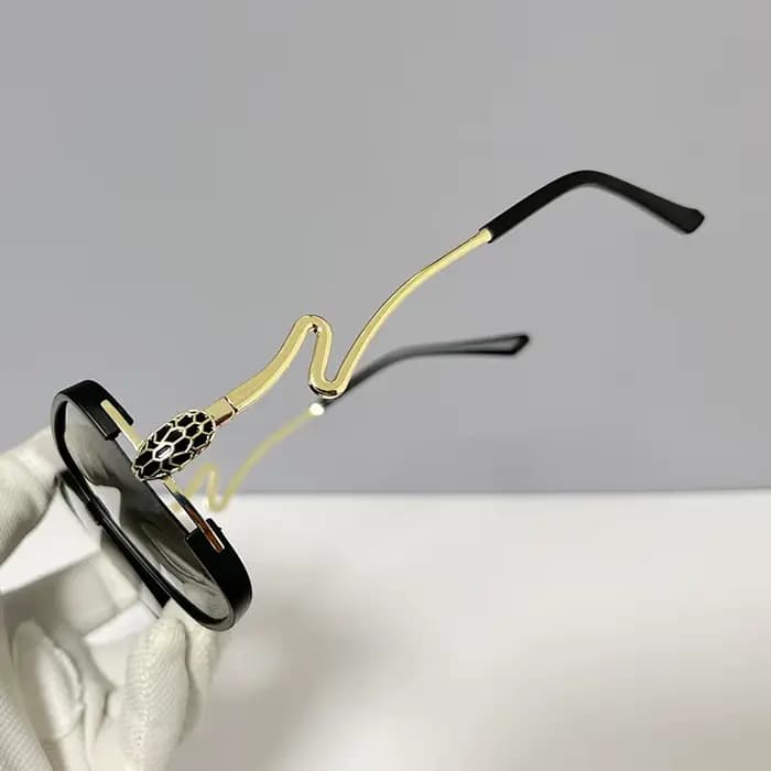Nouvelle mode femmes lunettes de soleil caractéristiques décontractées mystérieux Cobra grand cadre