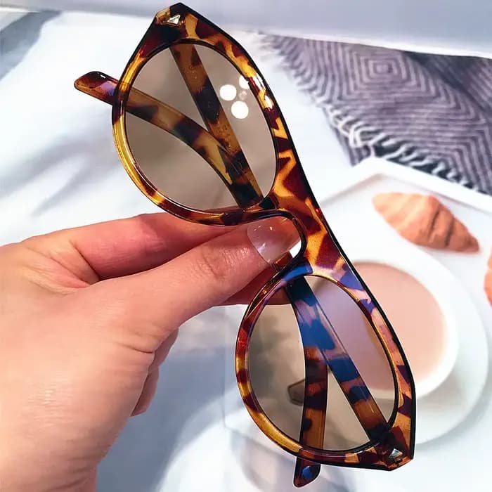 Nouvelle marque de mode léopard lunettes de soleil œil de chat pour femmes vintage petit rond dégradé