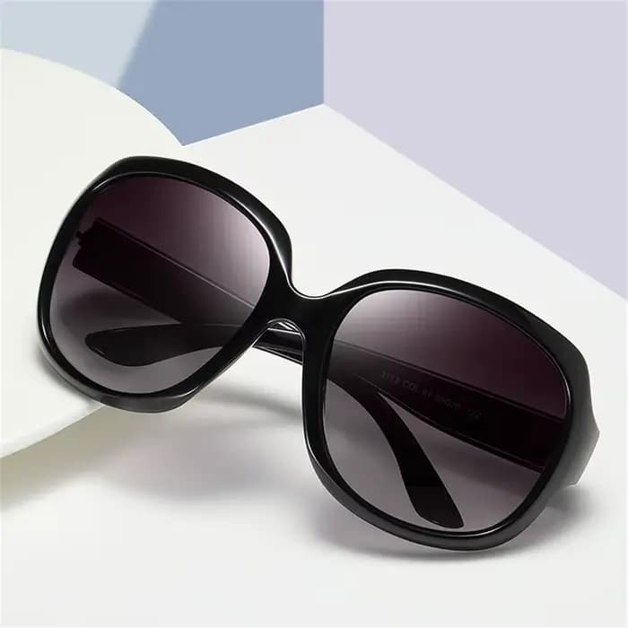 Nouvelles lunettes de soleil pour femmes