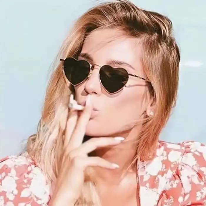 Lunettes de soleil en forme de cœur