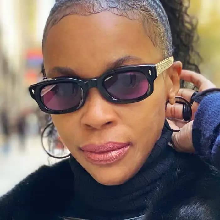 Lunettes de soleil carrées à monture fine et tendance pour hommes et femmes