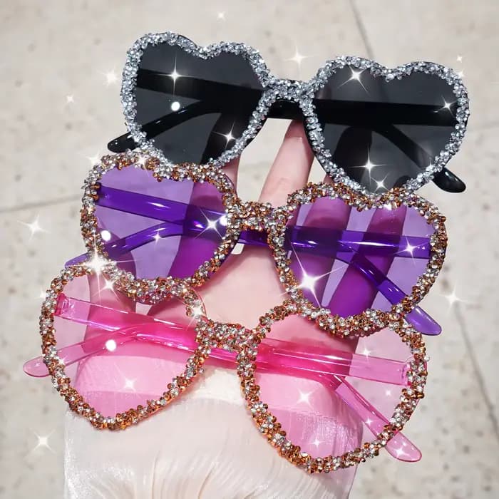 Lunettes de soleil en forme de cœur pour femmes