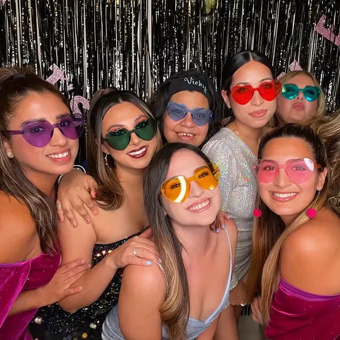 20 paires de lunettes de soleil en forme de cœur pour femmes