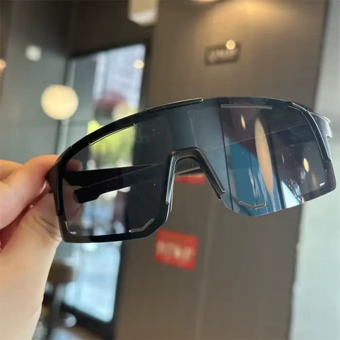 Lunettes de soleil de sport en plein air