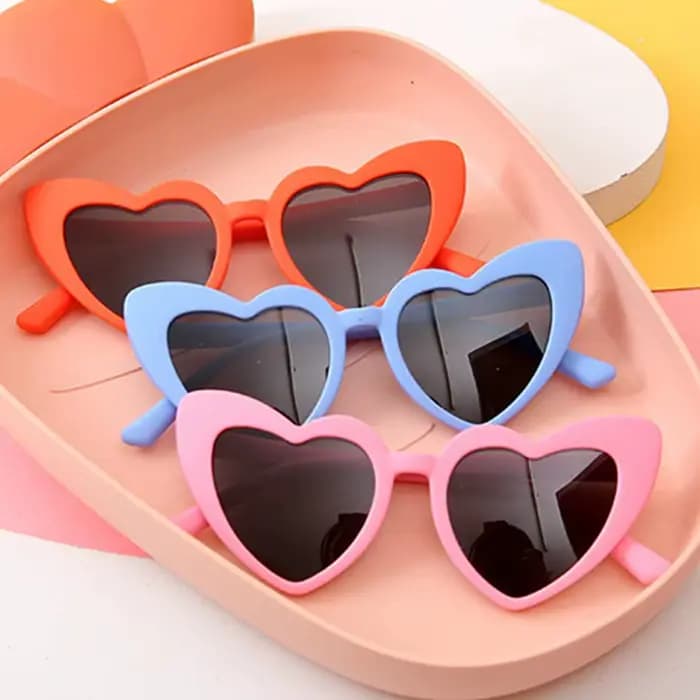 Lunettes de soleil vintage en forme de cœur pour enfants