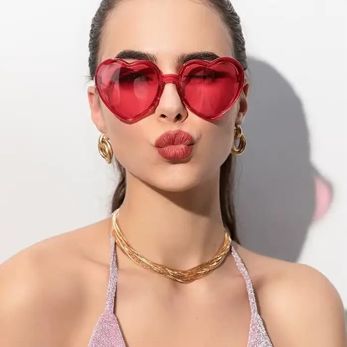 Lunettes de soleil en forme de cœur pour femmes et hommes