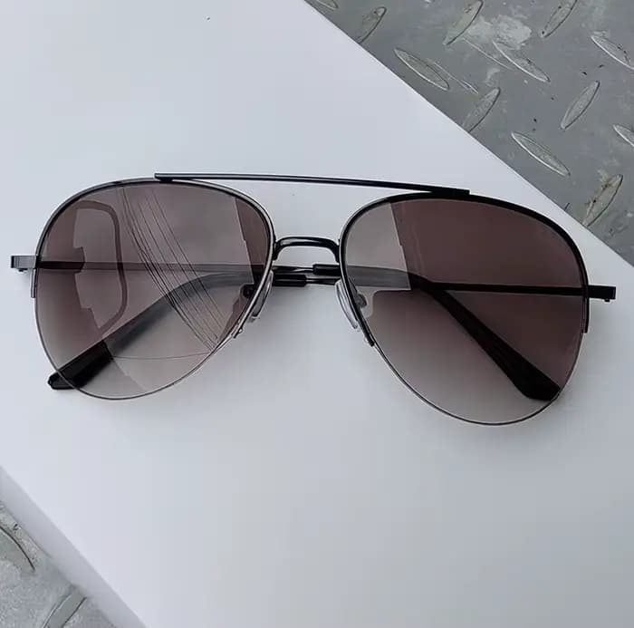 Lunettes de sport à monture métallique pour hommes et femmes, verres antireflet, finition ton dorée,