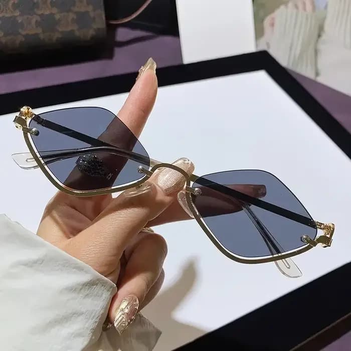 2025 métal femmes Simple tendance lunettes de soleil nouveau demi-monture en forme de diamant lunett