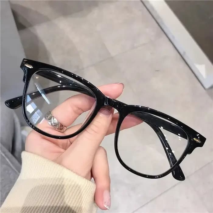 Lunettes à monture ronde à la mode avec verres transparents, lunettes élégantes adaptées au travail