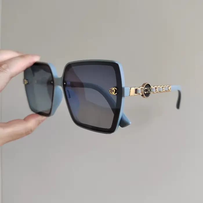 Nouvelle mode lunettes de soleil pour femmes offre spéciale polarisé grand cadre carré rétro lunette