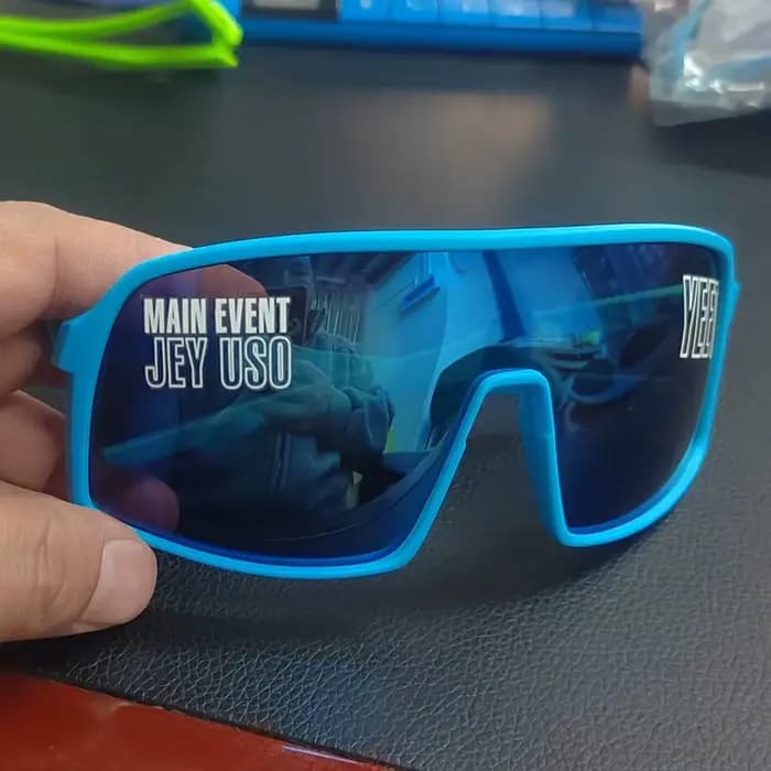 Lunettes de soleil sportives Blue YEET Jey Uso Yeet MAIN EVENT, verres bleus, Bloodline USOS, couleu