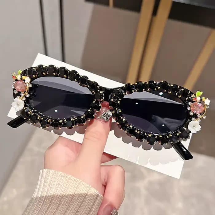 Lunettes de soleil ovales unisexes élégantes, avec accents de perles en strass, verres teintés marro