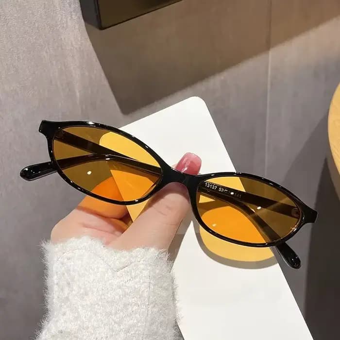 Lunettes de soleil ovales pour femmes