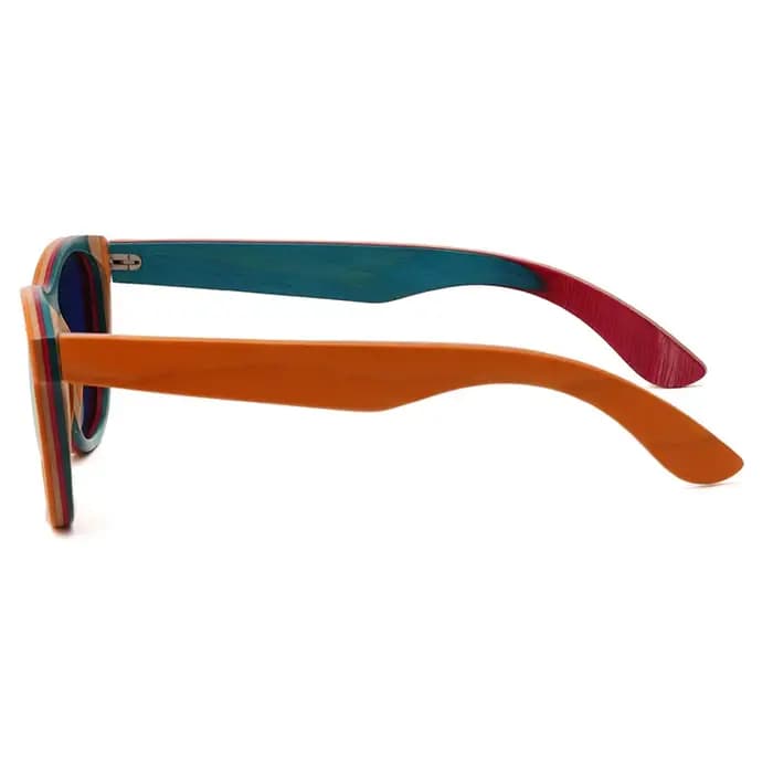 Lunettes de soleil en bois de marque BerWer