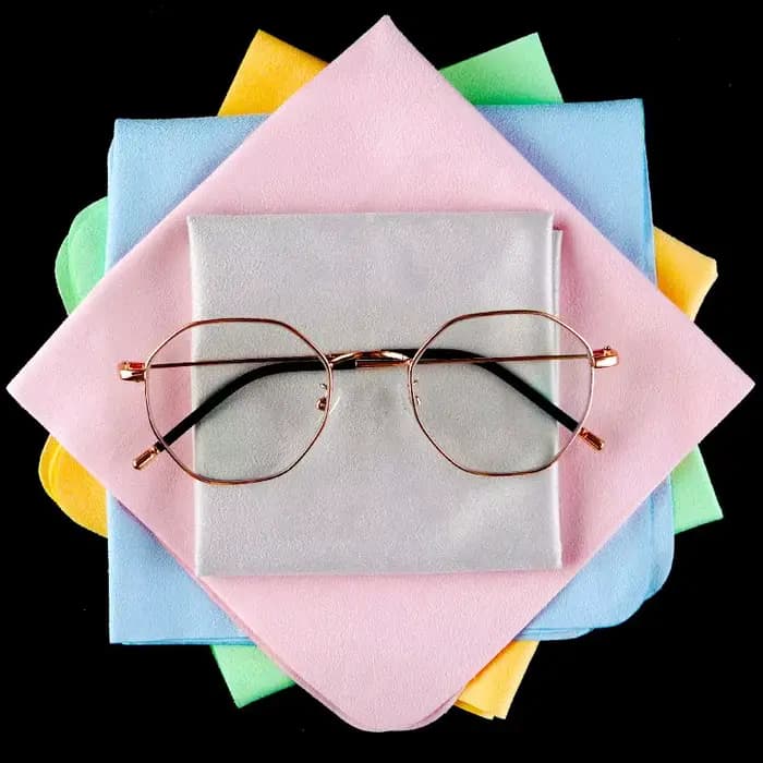 Lingettes anti-buée en microcarence réutilisables pour lunettes